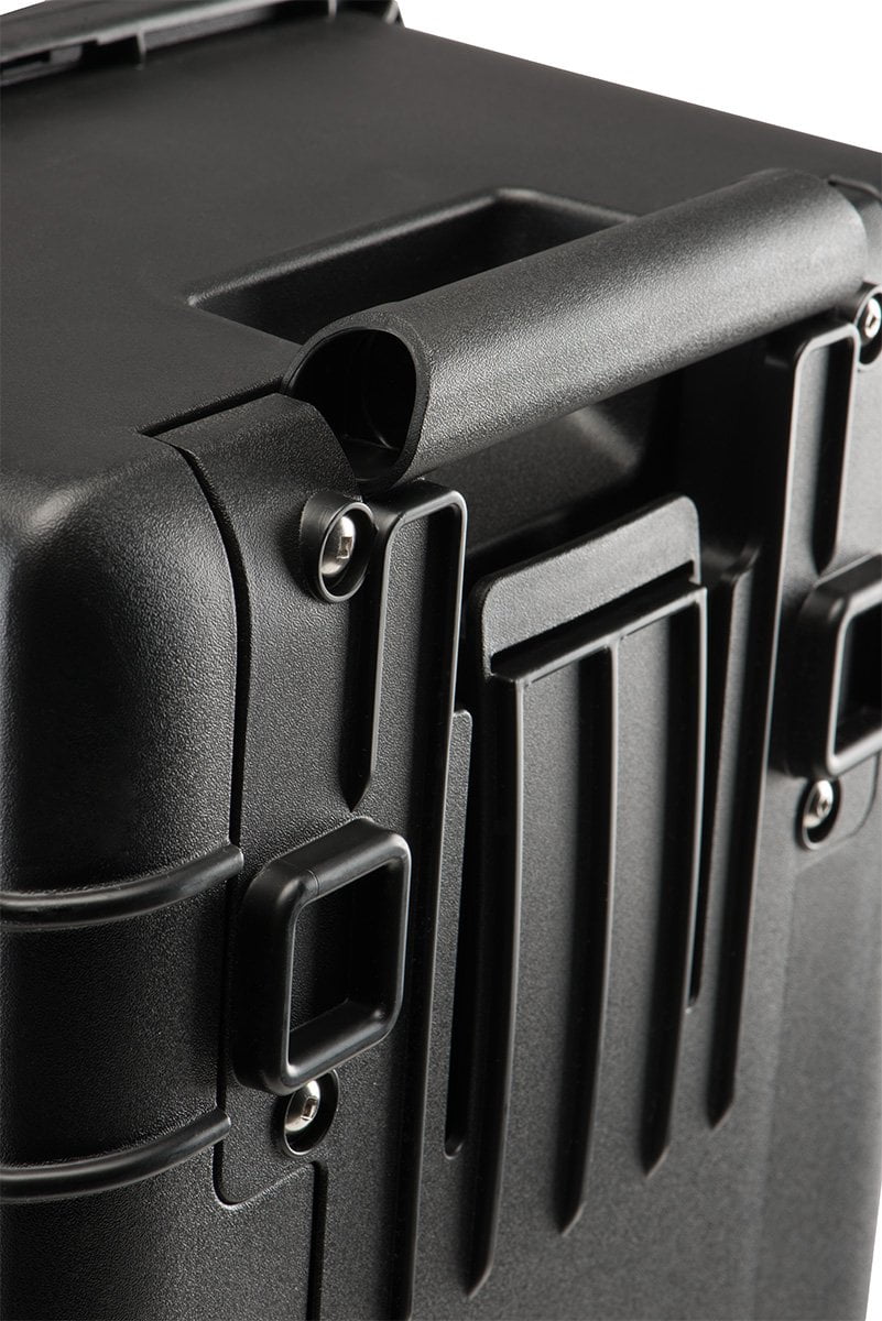 pelican-air-case-retractable-handle-carry-on-l_2_1_1_1.jpg