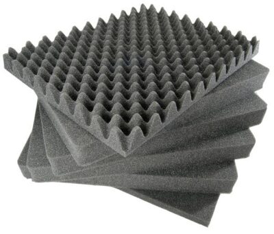 Pelican V600 vault foam set featuring one eggcrate lid insert and layered base foam