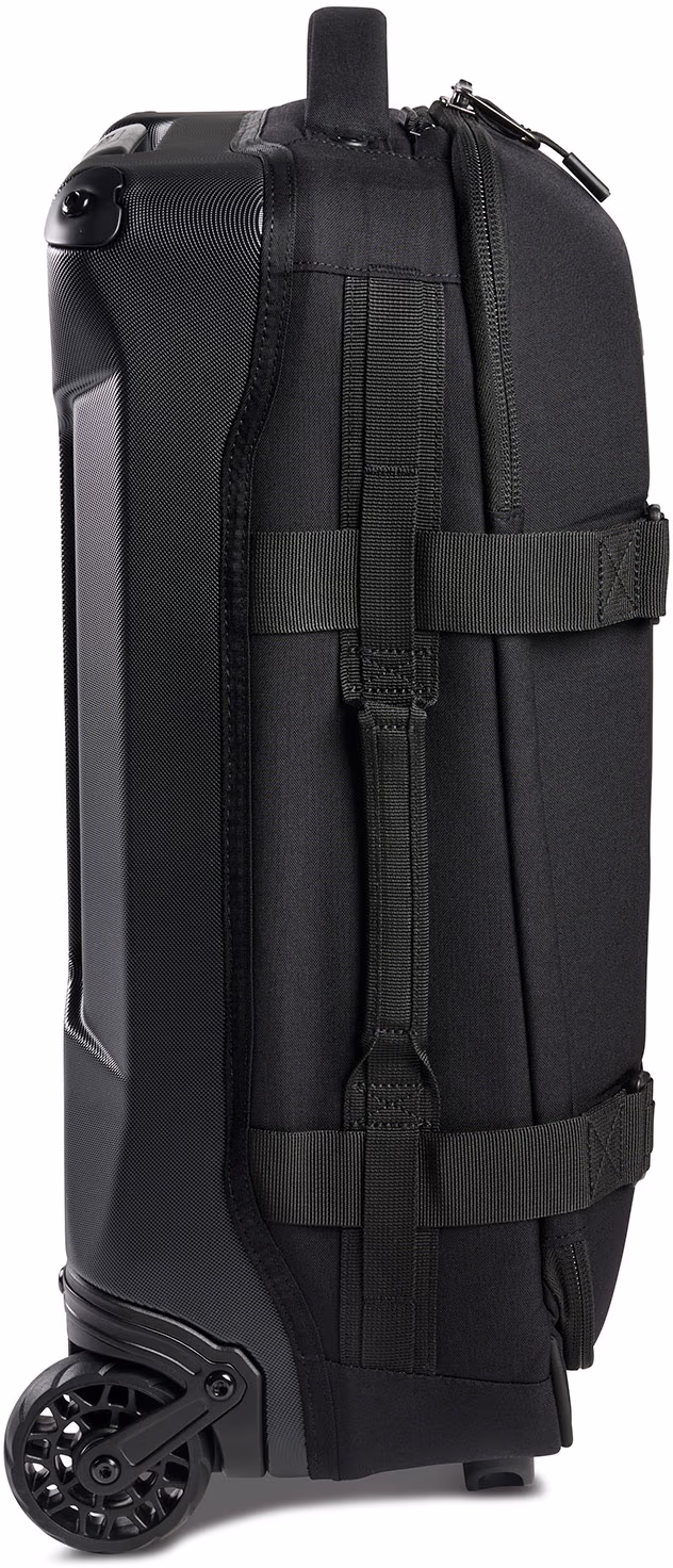 pelican hy22 aegis rolling duffel black 03 Pelican HY22 Aegis Carry-On Rolling Hybrid Duffel - Image 3