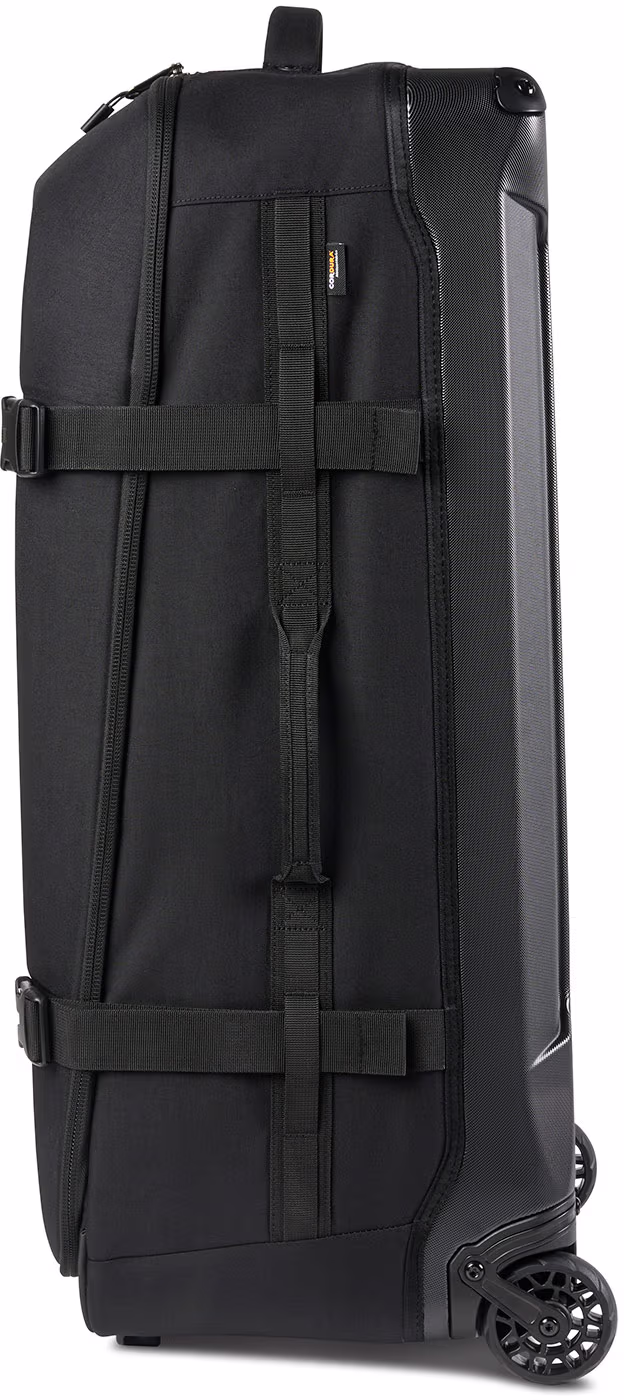 pelican hy32 aegis rolling duffel black 05 Pelican HY32 Aegis Check-In Rolling Hybrid Duffel - Image 5